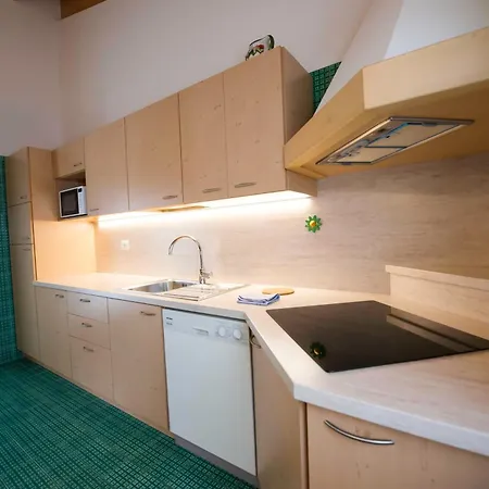 Elena Apartment *